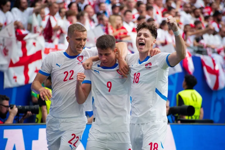 Krejčí, Hložek, Souček; Reprezentace