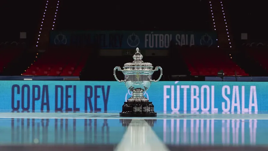 Copa del Rey, trofej kterou Drahovský zvednul nad hlavu